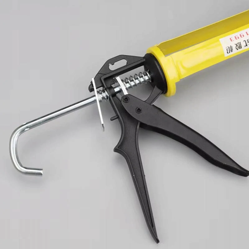 Pištoľ na silikón s kovovým piestom