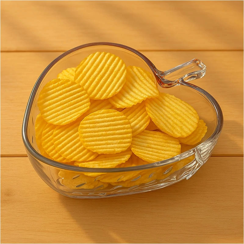 Jahoda - Sklenená miska v tvare jahody – 13 × 13 × 4,1 cm