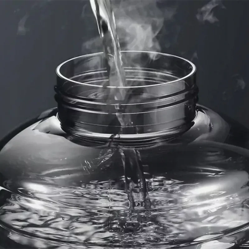 Športová fľaša na vodu 1,6L