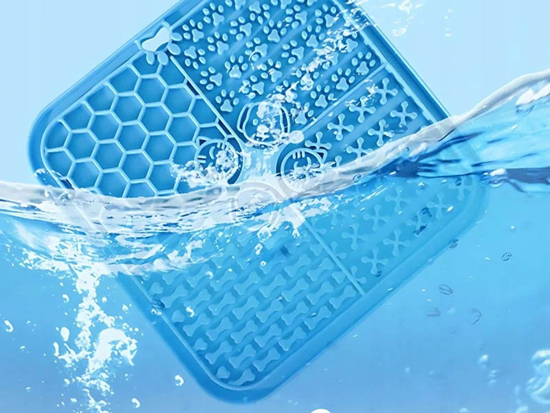 Silikónová spomaľovacia podložka na krmivo pre psa a mačku