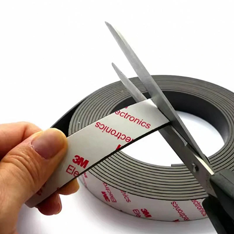 Magnetická lepiaca páska 3M 3cm x 10m