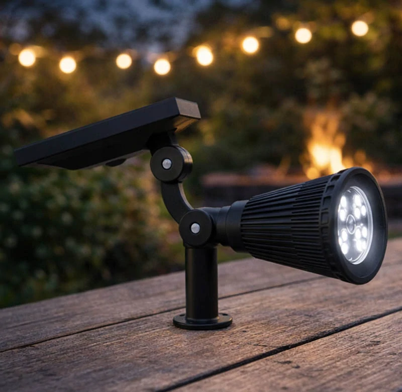 Solárna záhradná LED lampa zapichovacia 4 LED so súmrakovým senzorom