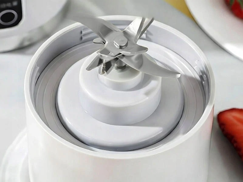 Prenosný mini smoothie blender 500 ml – biely