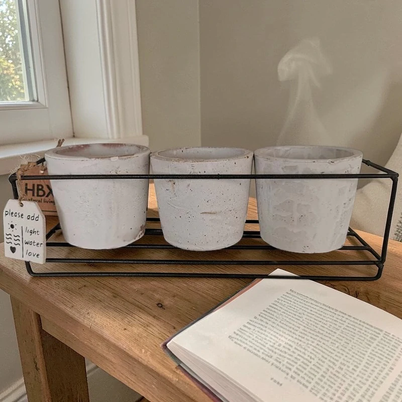 Kvetináče na bylinky so stojanom