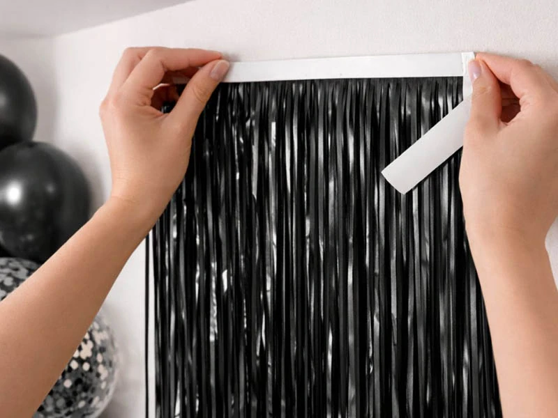 Dekoračný párty záves 100 x 180 cm čierny