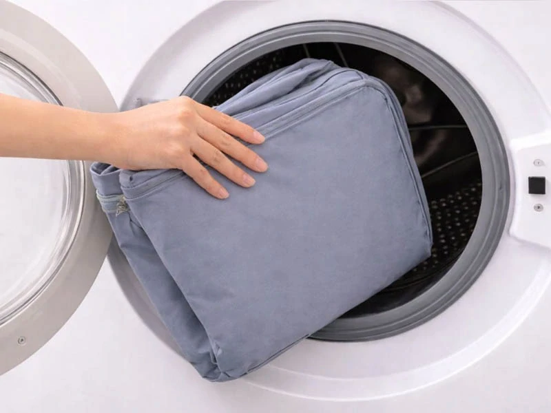 Úložná taška na oblečenie a posteľnú bielizeň 70L sivá