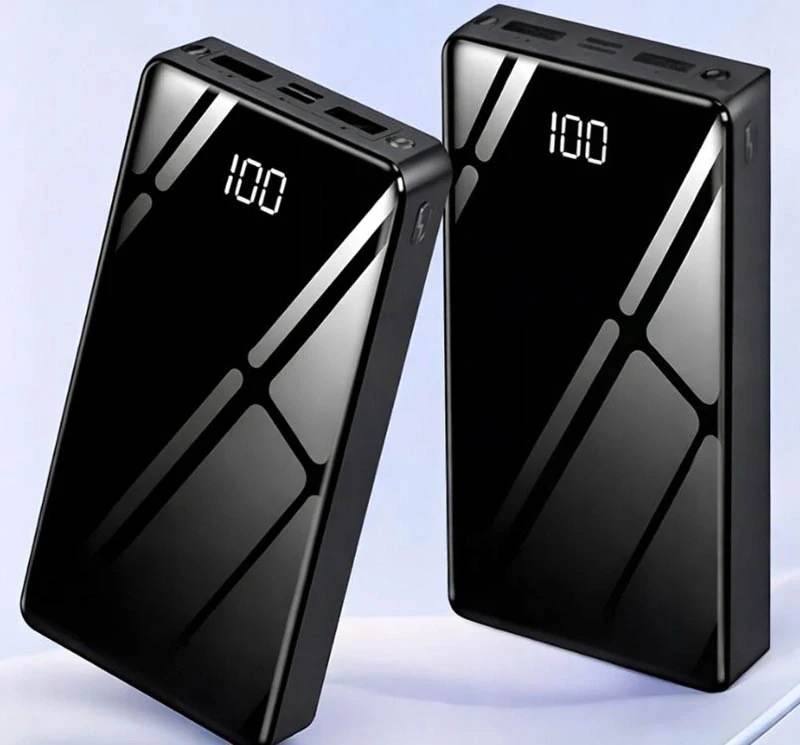 Powerbanka 20 000 mAh s baterkou