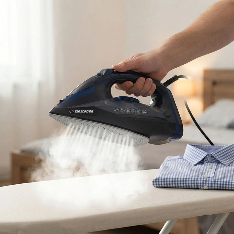 Parná žehlička Esperanza RAYON 2600 W