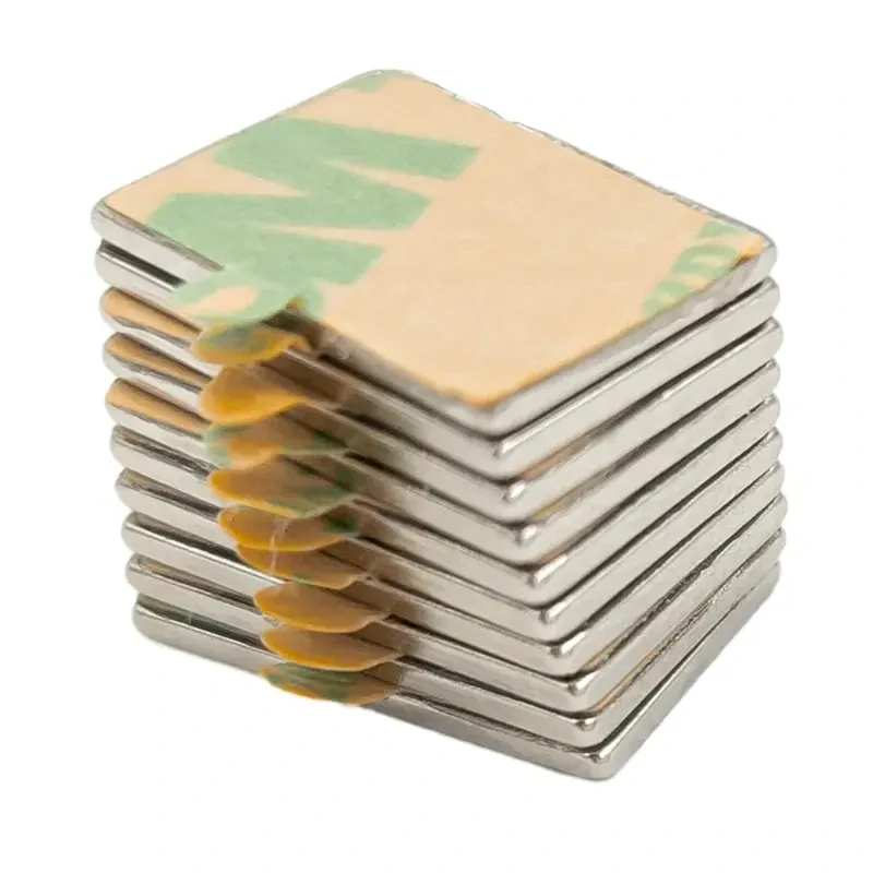 Samolepiace neodýmové magnety 15 × 10 × 1 mm – 10 ks