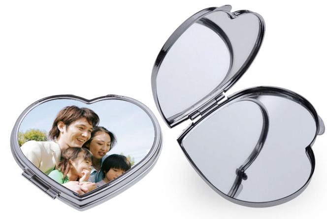 Zrkadlo s fotografiou