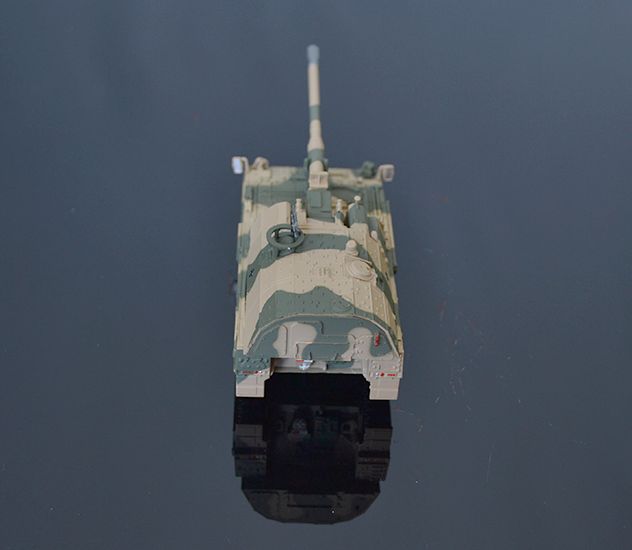 Model tanku Panzerhaubitze 2000 1:74