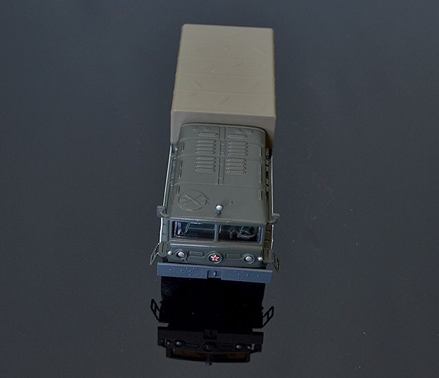 Model vojenského vozidla MAZ-535A 1:74
