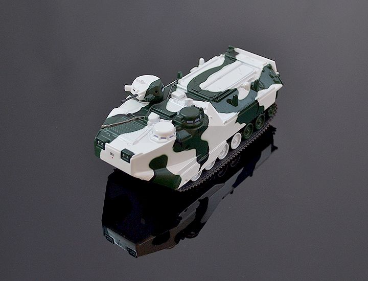 Model obrneného transportéra AAVP7A1 1:74