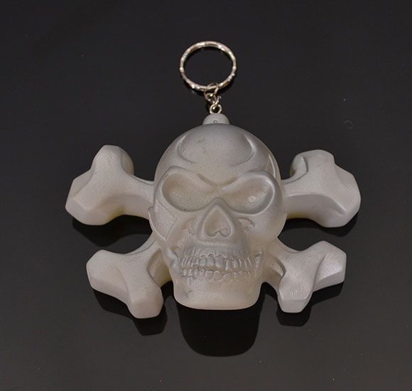 Prívesok Monster svietiaci