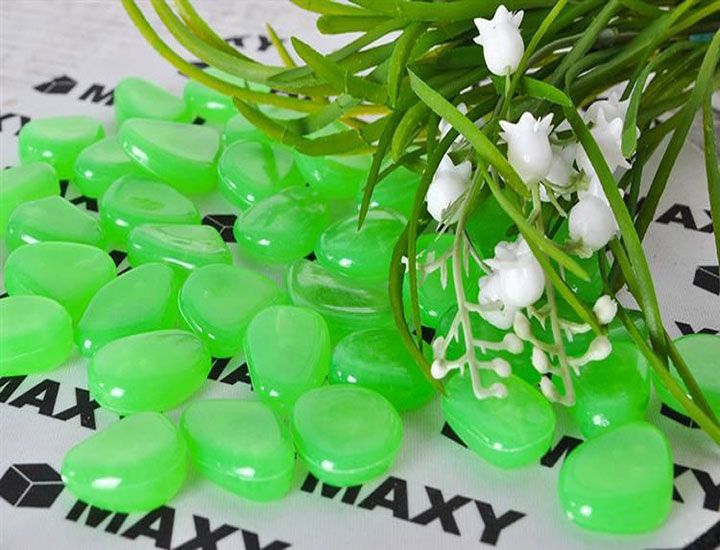 Fluorescenčné kamienky 100ks zelené