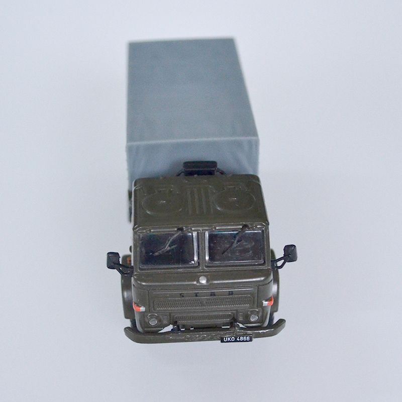 Model vojenského vozidla STAR 266