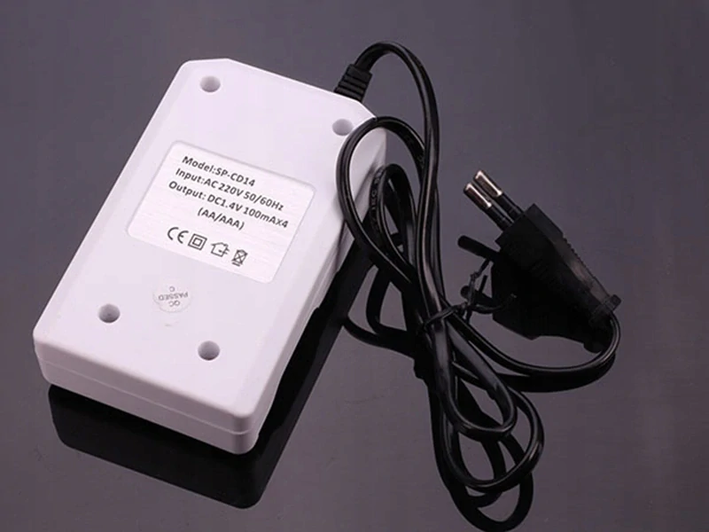 SONGPUS SP-CD14 Nabíjačka na batérie AA/AAA 