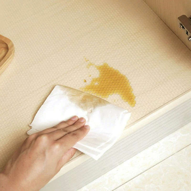 Ochranná podložka do zásuvky transparentná