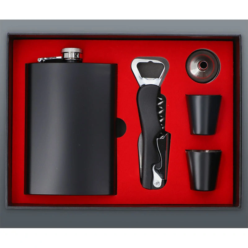 Ploskačka 240ml v darčekovej sade s príslušenstvom