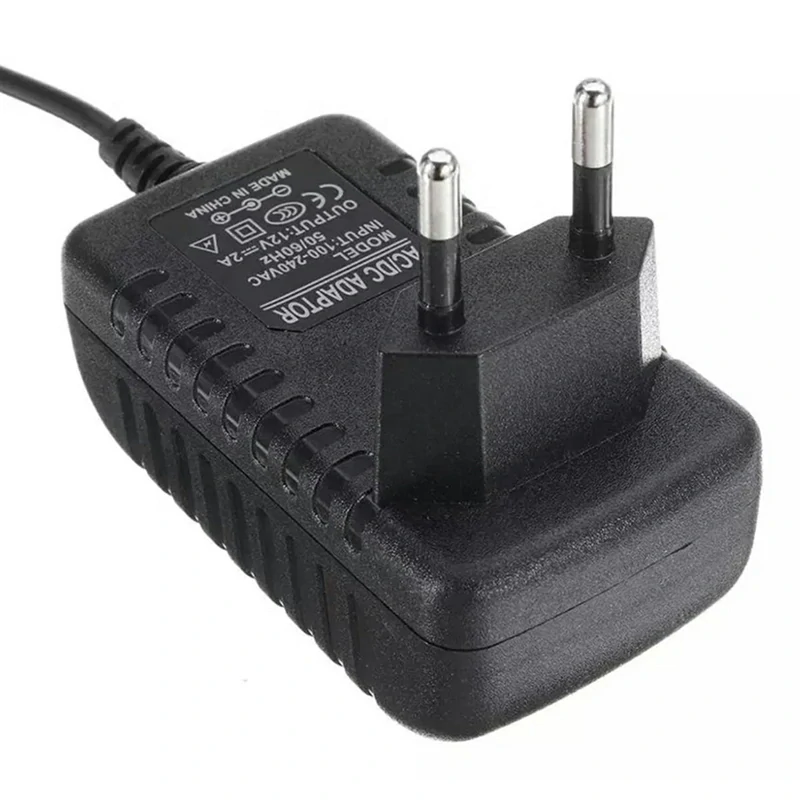 Transformátor napätia z 230V na 12V