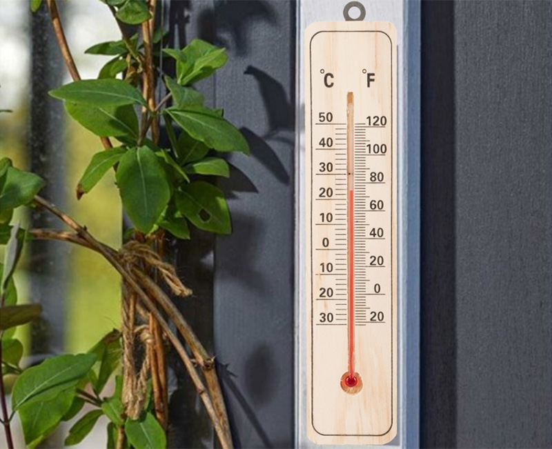 Nástenný teplomer do interiéru aj exteriéru