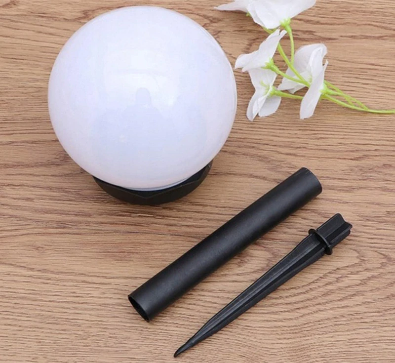 Záhradné solárne lampy RGB so senzorom súmraku 4ks