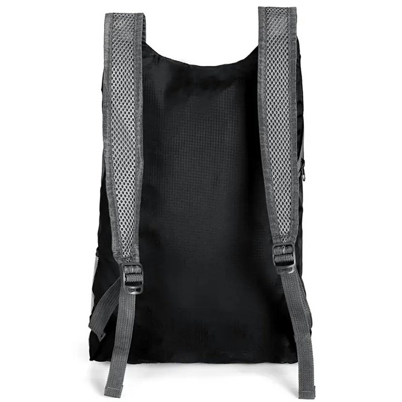 Ľahký ruksak 20L čierny