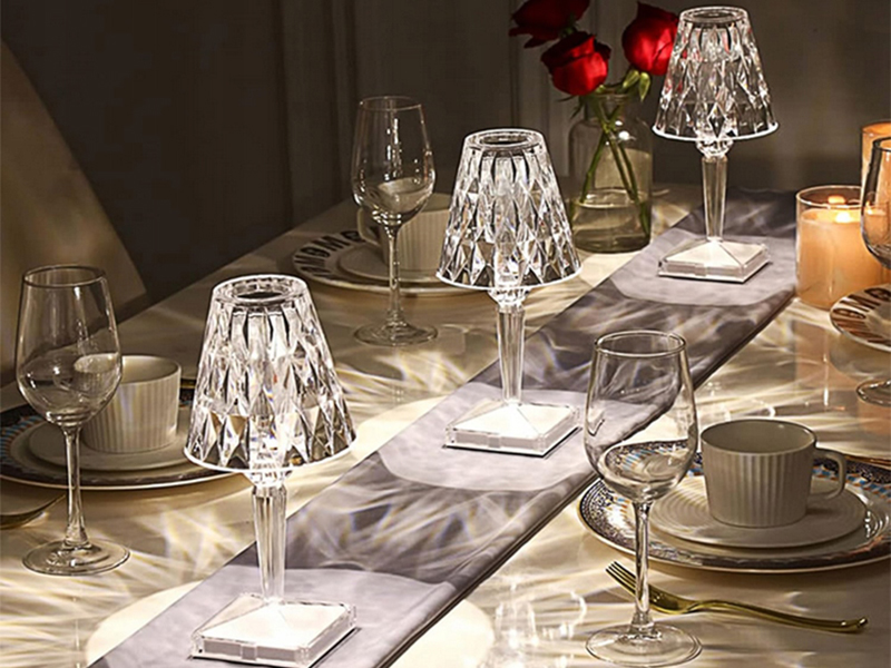 Stolná lampa YA11 RGB s diaľkovým ovládaním