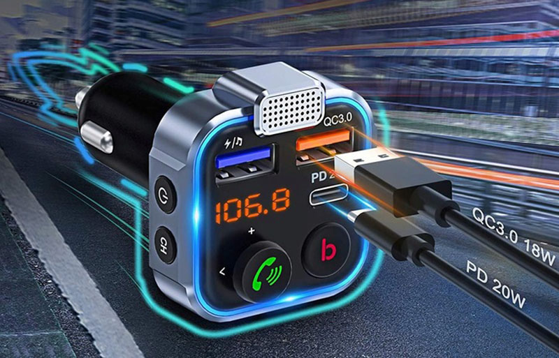 Transmitter do auta s USB nabíjaním