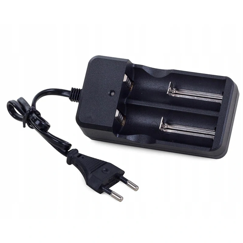 Duálna nabíjačka na cylindrické lítium-iónové batérie