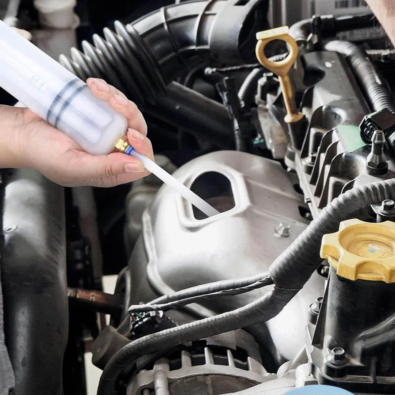 Striekačka na čerpanie oleja v automobile 200ml