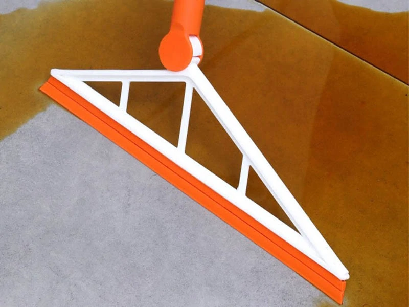 Magická metla so stierkou