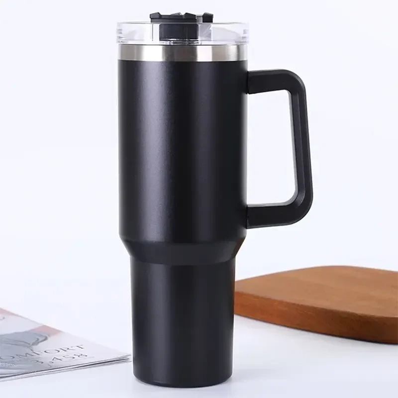 Termo hrnček so slamkou 1,2L