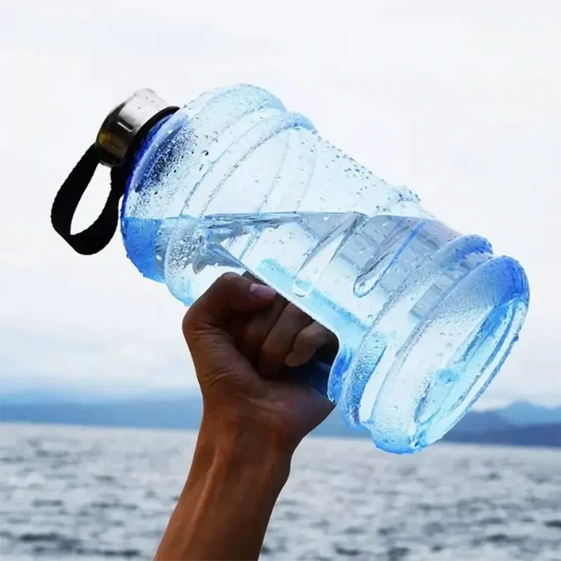 Športová fľaša na vodu 2,2L