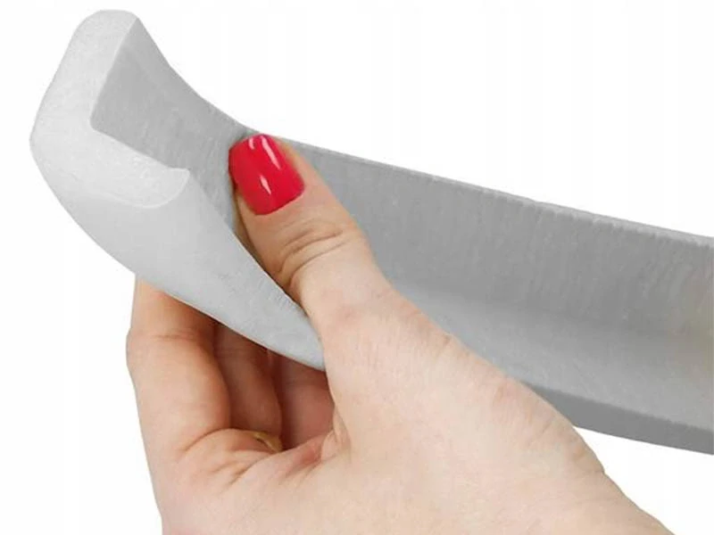 Ochranné penová páska na hrany nábytku 2m sivá