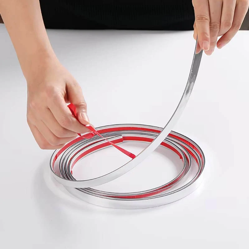 Ozdobná samolepiaca páska strieborná 2 cm × 10 m