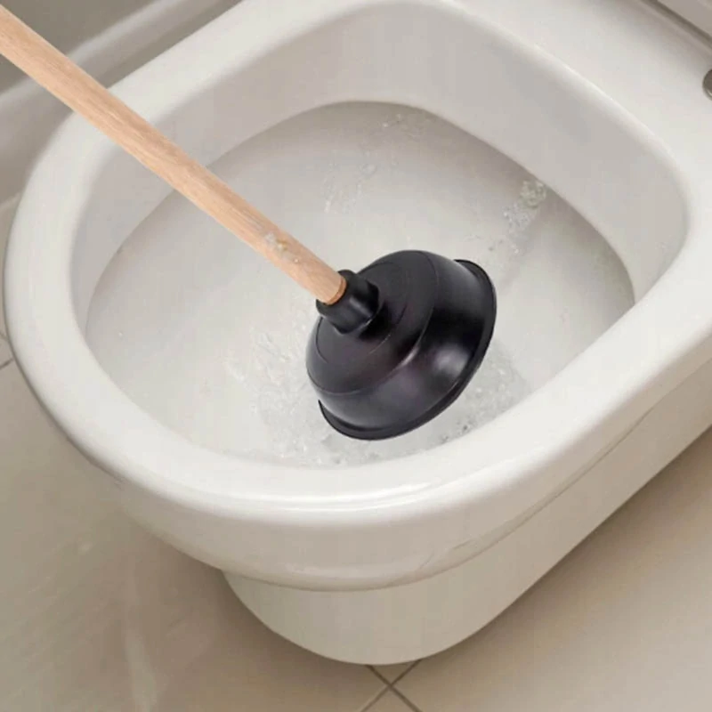 Gumový zvon na odtoky a WC s drevenou rúčkou
