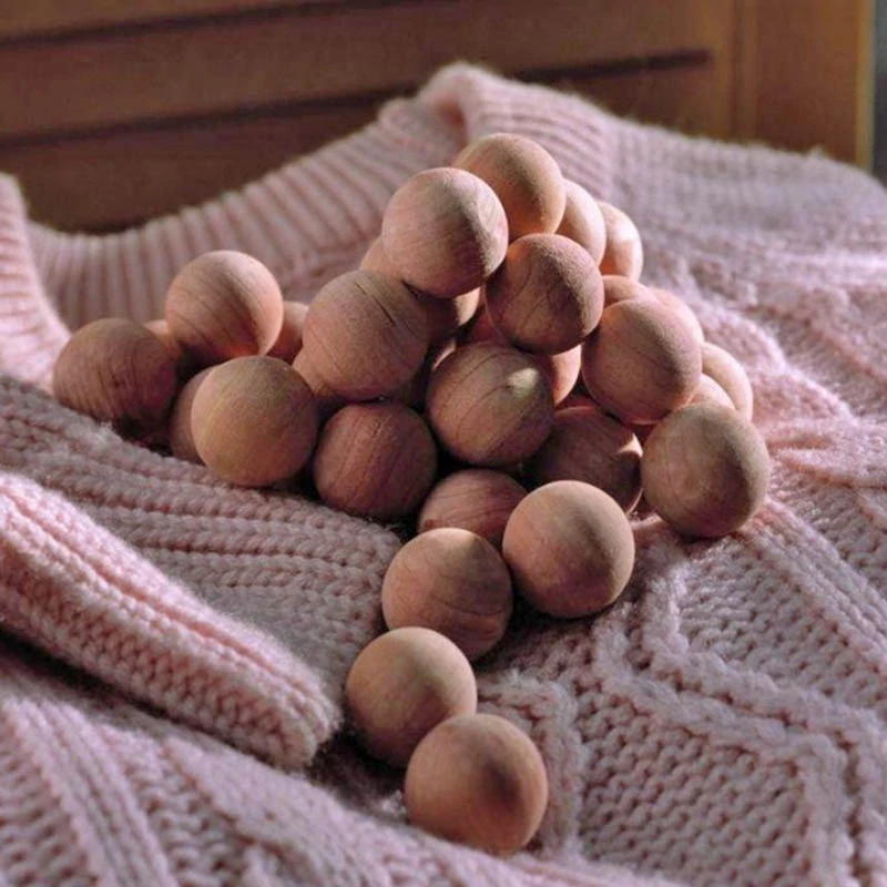 Cédrové guličky proti šatníkovým moliam 15 ks