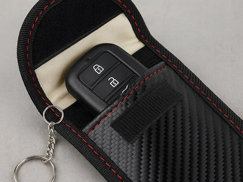 Puzdro s RFID ochranou proti krádeži na autokľúče