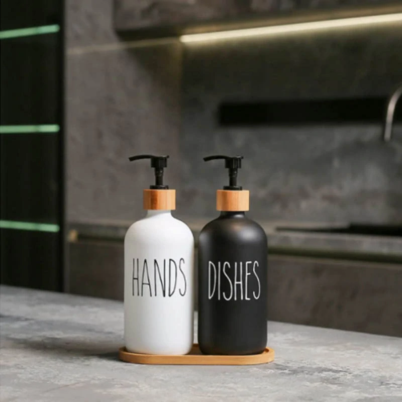 Kuchynské sklenené dávkovače na mydlo a čistiaci prostriedok s bambusovou táckou