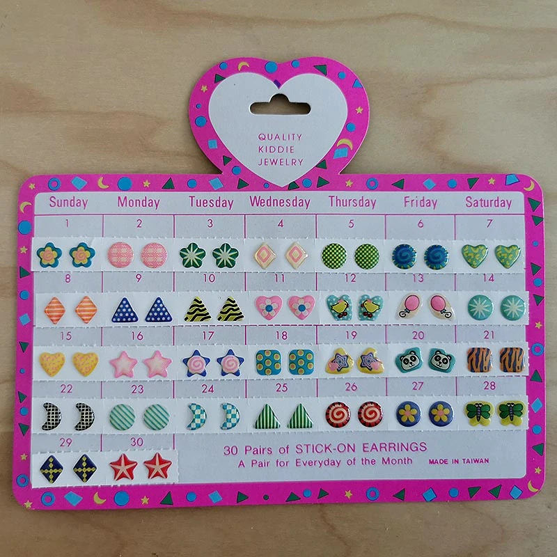 Nálepky na uši pre deti 60 ks (30 párov) na blistri 17 × 14 cm, priemer 6 – 7 mm, farebný mix