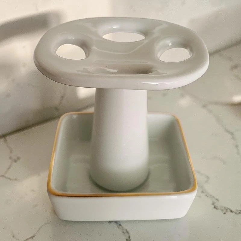 Reutterr Porzelan - Stojan na zubné kefky s odkvapkávacou miskou 9 × 8 cm