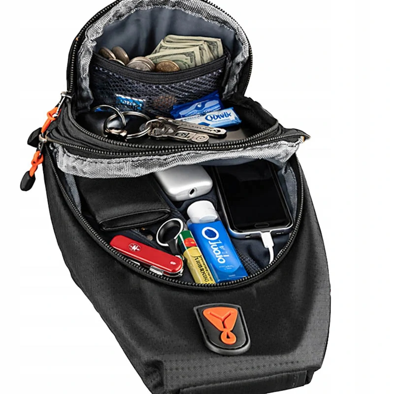 Mestský batoh na jedno rameno čierny