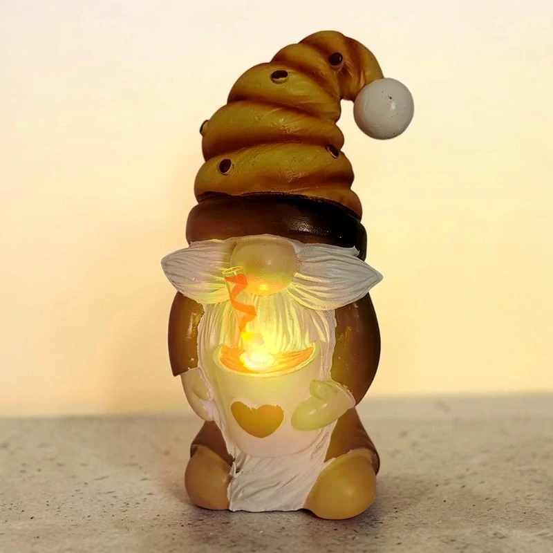 Vianočný LED škriatok s hrnčekom kávy 21,8 cm