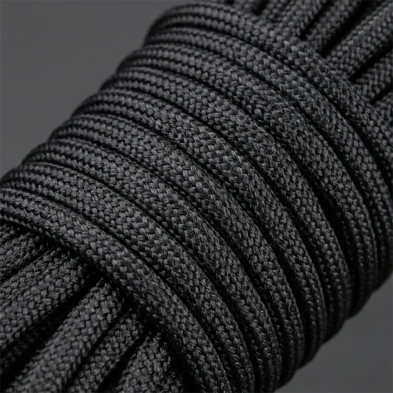 Paracord šnúra FOXTER 30 m čierna, nosnosť do 180 kg