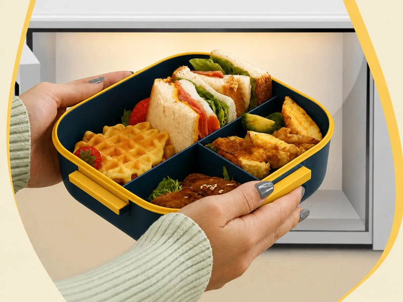 Lunch box s 3 priehradkami a príborom na desiatu aj obed zelený