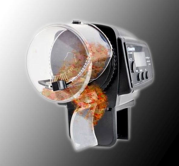 Krmidlo do akvária automatické