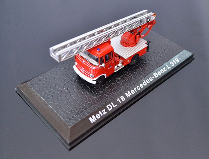 DeAgostini Model veterán Mercedes Benz L-319 1:72