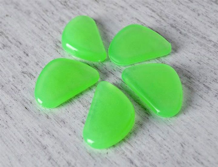 Fluorescenčné kamienky 100ks zelené
