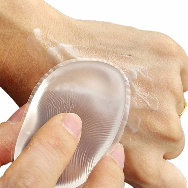 Kozmetický štetec Rybka na líčenie